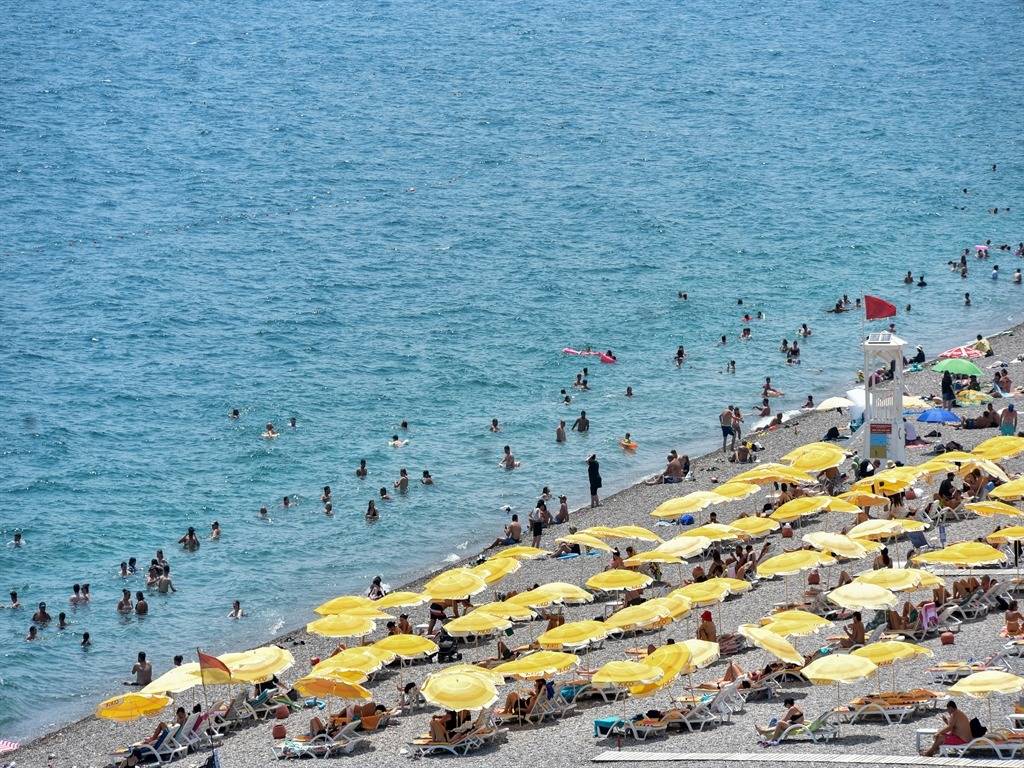 Bu şehirde herkes böyle geziyor: Başka türlü imkanı yok 5